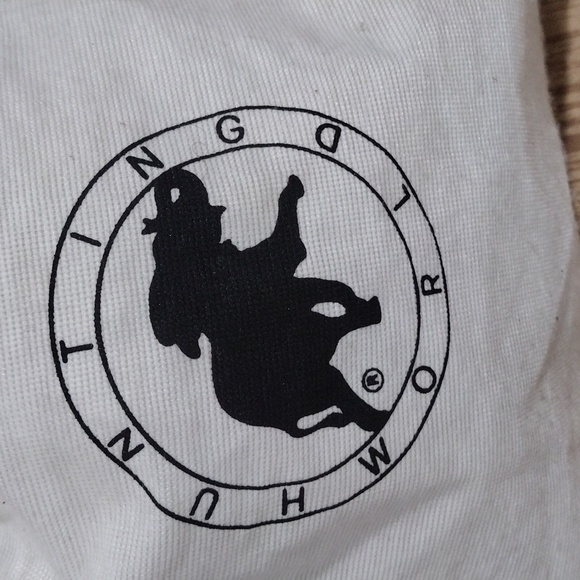 Hunting World White Drawstring Protection Storage Dust Bag 14 x 14 Inches - Picture 3 of 7